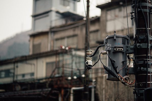 木製看板は屋外で使えるの？！木製看板を長持ちさせるためには？